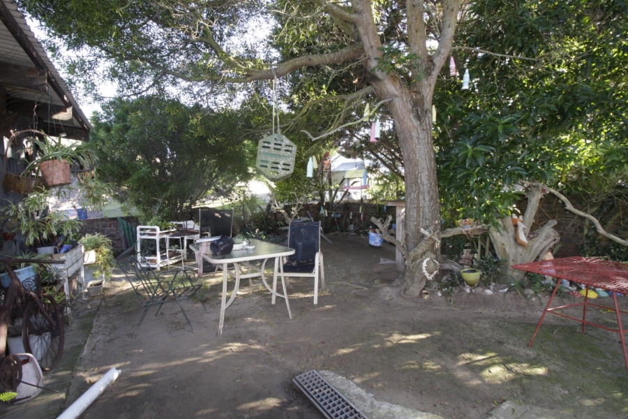 4 Bedroom Property for Sale in Paradise Beach Eastern Cape